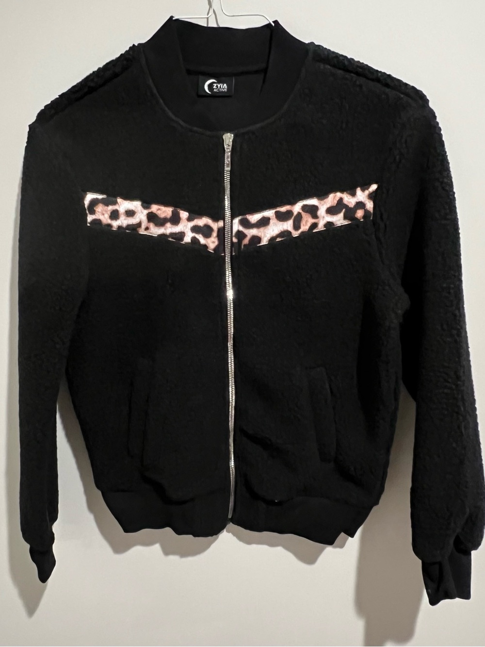 Zyia Women’s XXS Black Faux-Shearling Zip Front Jacket with Leopard Trim